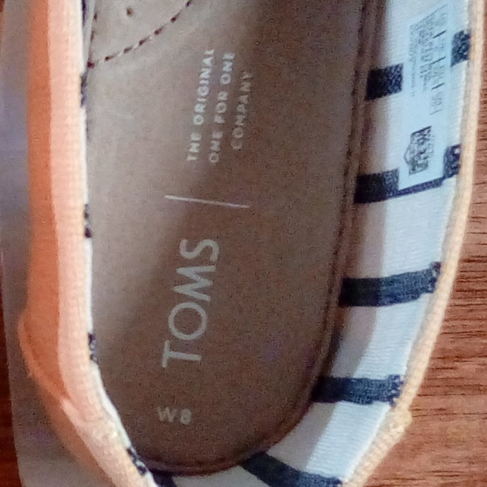 Tom's Yellow Flats - Picture 3 of 5